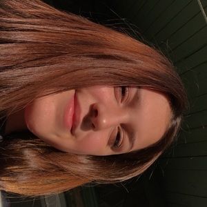 Meet your Posher, Leanne